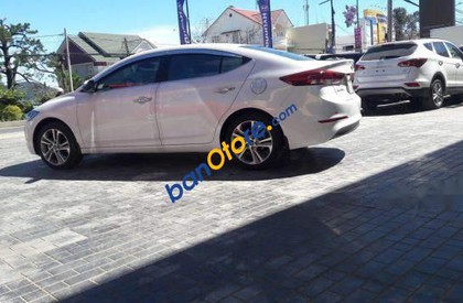 Hyundai Elantra 2016 - Xe Hyundai Elantra năm sản xuất 2016, màu trắng