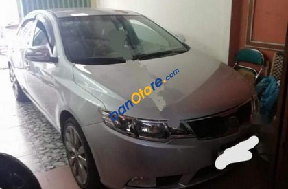 Kia Forte EX 1.6MT 2013 - Bán Kia Forte EX 1.6MT năm 2013, màu bạc xe gia đình, giá tốt