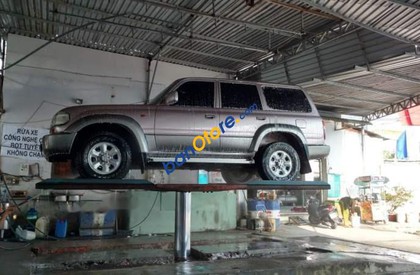 Toyota Land Cruiser   1992 - Cần bán xe Toyota Land Cruiser năm sản xuất 1992, màu bạc, nhập khẩu nguyên chiếc, giá 275tr