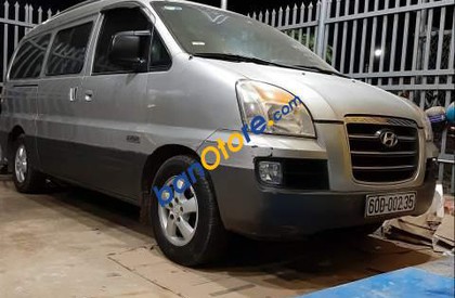 Hyundai Grand Starex 2006 - Bán xe Hyundai Grand Starex năm sản xuất 2006, màu bạc, xe nhập, giá chỉ 290 triệu