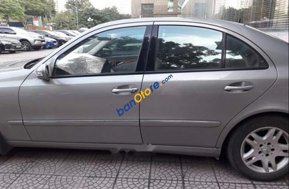 Mercedes-Benz E class   2006 - Bán ô tô Mercedes E class năm sản xuất 2006, màu xám