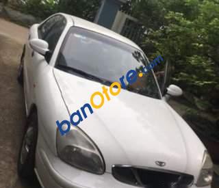 Daewoo Nubira   2003 - Xe Daewoo Nubira sản xuất năm 2003, màu trắng 