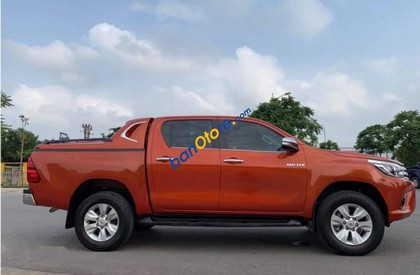 Toyota Hilux G 2016 - Bán xe Toyota Hilux G năm sản xuất 2016, màu đỏ chính chủ giá cạnh tranh