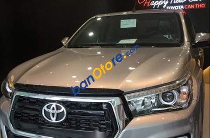 Toyota Hilux E 4x2 AT 2019 - Bán xe Toyota Hilux E 4x2 AT năm 2019, nhập khẩu, giá chỉ 695 triệu