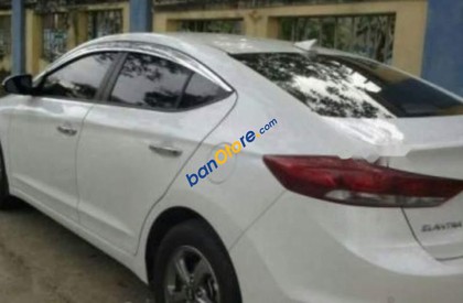 Hyundai Elantra   2010 - Bán Hyundai Elantra đời 2010, màu trắng, chính chủ