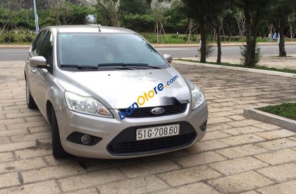 Ford Focus   2011 - Cần bán xe Ford Focus sản xuất 2011, màu bạc giá cạnh tranh