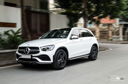 Mercedes-Benz GLC 2021 - Cần bán Mercedes GLC300 sản xuất 2021