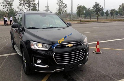 Chevrolet Captiva 2018 - Màu đen giá hữu nghị