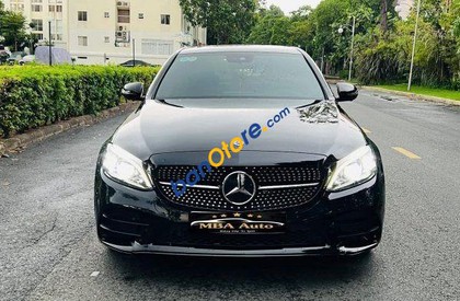 Mercedes-Benz C300 2019 - Giá 1 tỷ 659tr