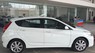 Hyundai Accent AT 2015 - Hyundai Accent Hatchback AT đời 2015, màu trắng, nhập khẩu chính hãng, giá chỉ 569 triệu