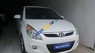 Hyundai i20    AT 2011 - Bán ô tô Hyundai i20 AT đời 2011, màu trắng đã đi 46000 km