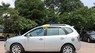 Kia Carens 2.0 2011 - Cần bán Kia Carens 2.0 năm 2011, màu bạc số tự động, 475tr