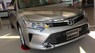 Toyota Camry 2.0 E 2016 - Cần bán Toyota Camry 2.0 E đời 2016, màu vàng nâu, liên hệ mua xe ngay