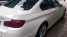 BMW 5 Series 528i 2010 - Cần bán BMW 528i model 2011 trắng, nội thất kem