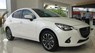 Mazda 2 2016 - Bán xe Mazda 2 đời 2016, màu trắng, giá 590tr