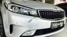 Kia Cerato 2016 - Bán ô tô Kia Cerato sản xuất 2016 màu bạc, trả góp chỉ 250tr