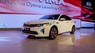 Kia K5 2.0 GAT 2017 - Bán Kia K5 2.0 GAT sản xuất 2017, màu trắng giá cạnh tranh