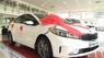 Kia Cerato 1.6 MT  2016 - Bán ô tô Kia Cerato 1.6 MT sản xuất năm 2016, màu trắng, giá 612tr