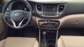 Hyundai Tucson   2.0AT   2017 - Bán Hyundai Tucson 2.0AT sản xuất năm 2017, màu đỏ, mới 100%, kiểu dáng đẹp