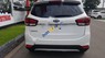 Kia Rondo GAT 2017 - Bán Kia Rondo GAT sản xuất năm 2017, màu trắng, giá 709tr