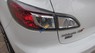 Mazda 3 S 2014 - Cần bán lại xe Mazda 3 S năm 2014, màu trắng, giá chỉ 585 triệu