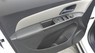 Chevrolet Cruze LT 2010 - Cần bán gấp Chevrolet Cruze LT 2016, màu trắng