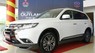 Mitsubishi Outlander 2017 - Mitsubishi Quảng Bình bán Mitsubishi Outlander 2017, giao xe ngay tại Huế, cam kết rẻ nhất, liên hệ: 094 667 0103