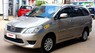 Toyota Innova E 2.0MT 2013 - Xe Toyota Innova E 2.0MT sản xuất 2013, màu vàng