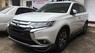 Mitsubishi Outlander 2.4 CVT 2016 - Bán Mitsubishi Outlander 2.4 CVT 2017, màu trắng, nhập khẩu, trả góp 85%, Lh 0914815689