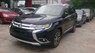 Mitsubishi Outlander 2.4 CVT 2017 - Bán Mitsubishi Outlander 2.4 CVT sản xuất 2017, màu đen, xe nhập