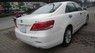 Toyota Camry 2.0AT 2011 - Cần bán gấp Toyota Camry 2.0AT 2011, màu trắng, xe nhập, giá chỉ 715 triệu