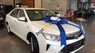 Toyota Camry   2.0AT 2017 - Cần bán Toyota Camry 2.0AT sản xuất năm 2017, màu trắng, nhập khẩu nguyên chiếc