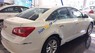 Chevrolet Cruze LT 1.6L 2017 - Cần bán Chevrolet Cruze LT 1.6L năm 2017, màu trắng