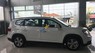 Chevrolet Orlando LTZ 2017 - Cần bán xe Chevrolet Orlando LTZ năm 2017, màu trắng, giá 699tr