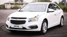 Chevrolet Cruze LT 2017 - Cần bán xe Chevrolet Cruze LT năm 2017, màu trắng, giá 589tr