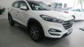 Hyundai Tucson 2018 - Bán Hyundai Tucson sản xuất 2018 màu trắng, xe CKD, hỗ trợ trả góp lên đến 85% - LH: 090.467.5566