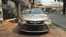 Toyota Camry LE 2.5L 2015 - Bán xe Toyota Camry LE 2.5L 2015, màu vàng, nhập khẩu nguyên chiếc mới 100% giao xe ngay