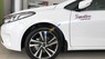 Kia Cerato 1.6 MT 2017 - Bán ô tô Kia Cerato 1.6 MT sản xuất 2017, màu trắng, giá tốt