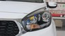 Kia Rondo 2.0 GAT 2017 - Bán xe Kia Rondo 2.0 GAT sản xuất 2017, màu trắng, giá 623tr