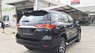 Toyota Fortuner 2.7V (4x4) 2017 - Bán ô tô Toyota Fortuner 2.7V (4x4) sản xuất 2017, màu đen, nhập khẩu