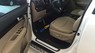 Kia Sorento GAT 2.4 2017 - Cần bán Kia Sorento GAT 2.4 sản xuất năm 2017, màu trắng