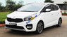 Kia Rondo 2.0 GAT 2017 - Bán xe Kia Rondo 2.0 GAT sản xuất 2017, màu trắng, giá 623tr