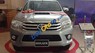 Toyota Hilux E 2017 - Cần bán Toyota Hilux E sản xuất 2017, màu bạc