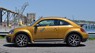Volkswagen Beetle Dune 2017 - Bán Volkswagen Beetle Dune sản xuất năm 2017, màu vàng, nhập khẩu