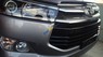 Toyota Innova V 2017 - Bán Toyota Innova V sản xuất năm 2017, màu bạc, giá tốt