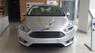 Ford Focus 2016 - Cần bán xe Ford Focus năm 2016, màu bạc, giá 848 triệu