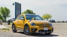 Volkswagen New Beetle Dune 2017 - Bán Volkswagen New Beetle Dune sản xuất năm 2017, màu vàng, nhập khẩu nguyên chiếc