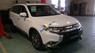 Mitsubishi Outlander 2.0 CVT 2017 - Bán Mitsubishi Outlander 2.0 CVT màu trắng, nhập khẩu, có bán trả góp - liên hệ 0906.884.030