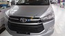 Toyota Innova 2.0E MT 2017 - Bán Toyota Innova 2.0E MT năm sản xuất 2017, màu bạc, 743tr