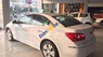 Chevrolet Cruze 1.6 MT  2017 - Cần bán xe Chevrolet Cruze 1.6 MT 2017, màu trắng